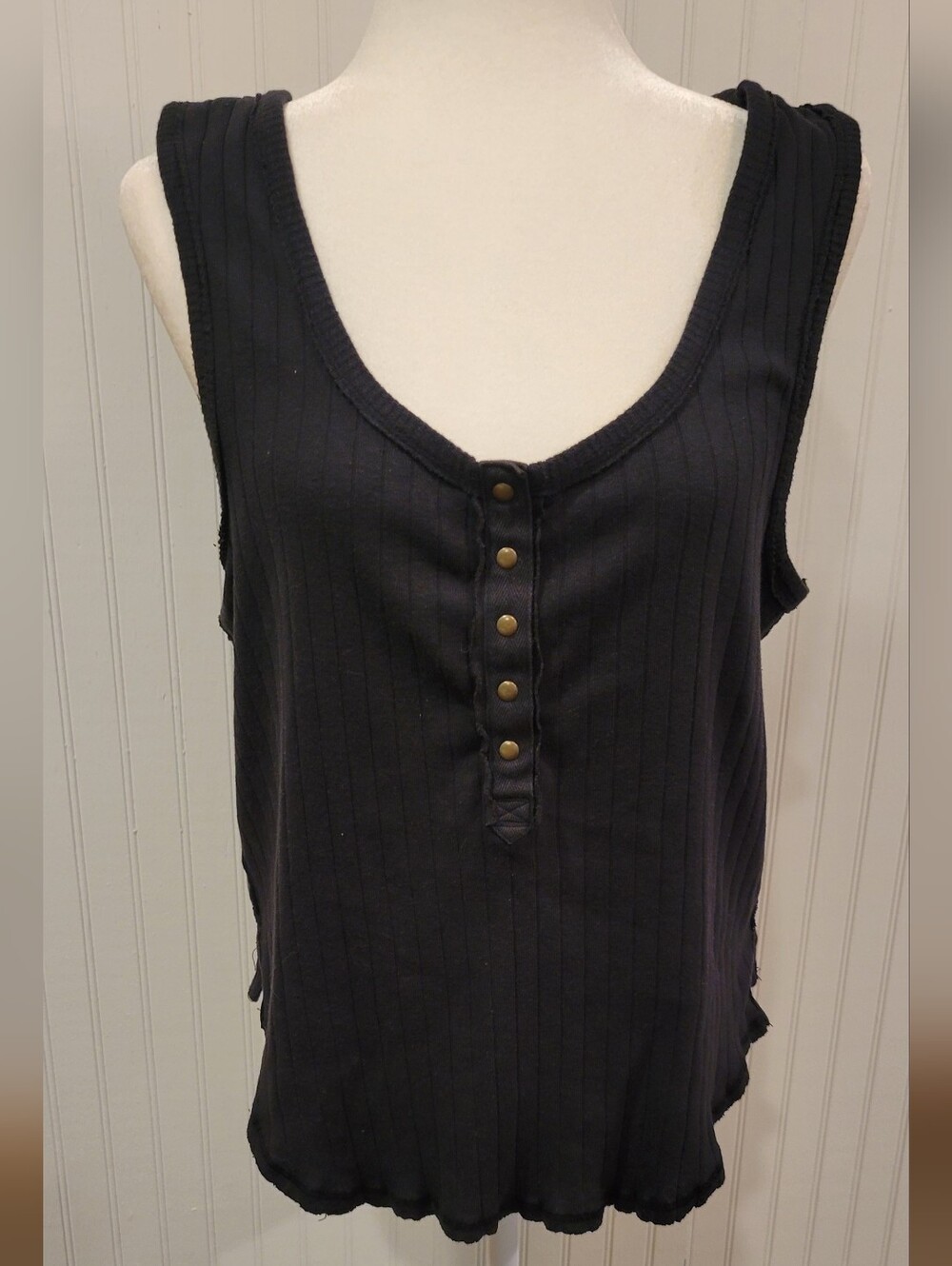 We The Free Size Lg Women’s Black Ribbed Button-Front Tank Top NWOT